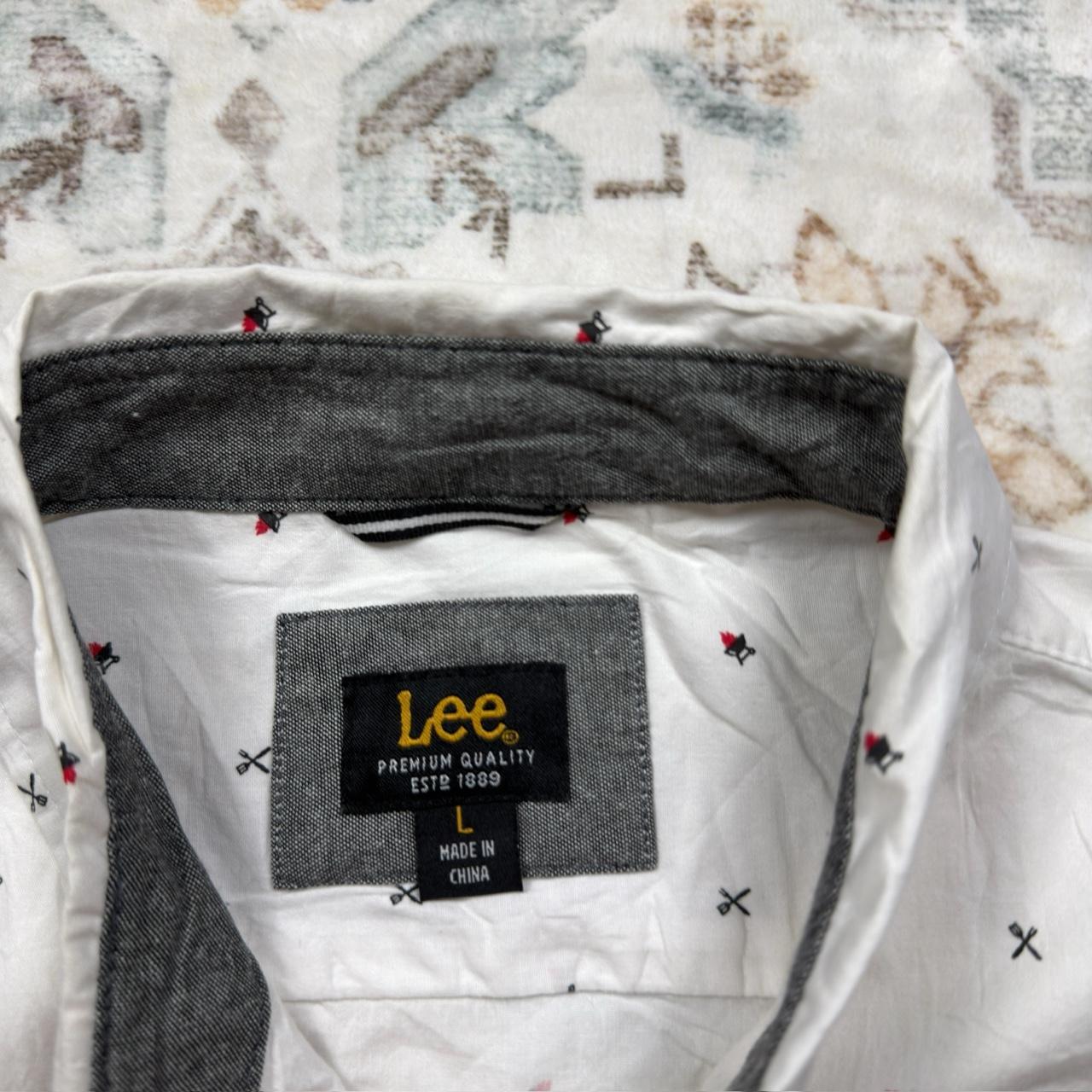 Lee White Button-up Short-sleeved Shirt with Culinary Designs Size L