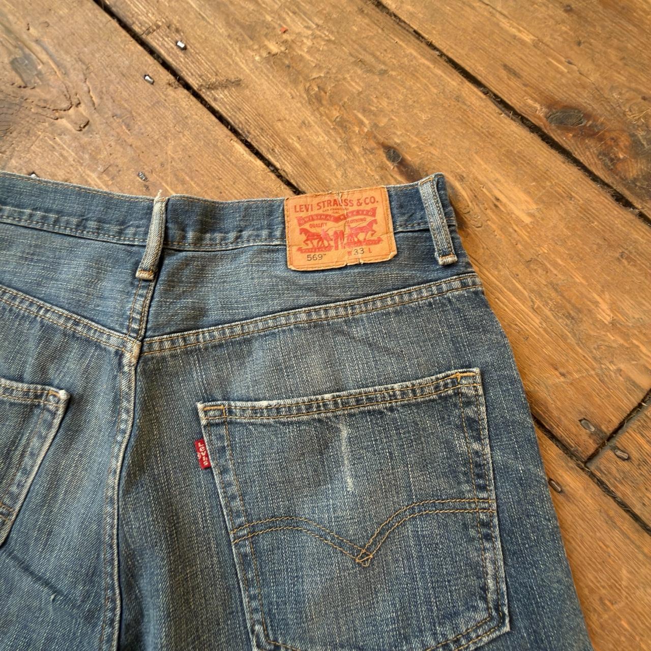 Levi's 569 Dark Wash Denim Shorts W33