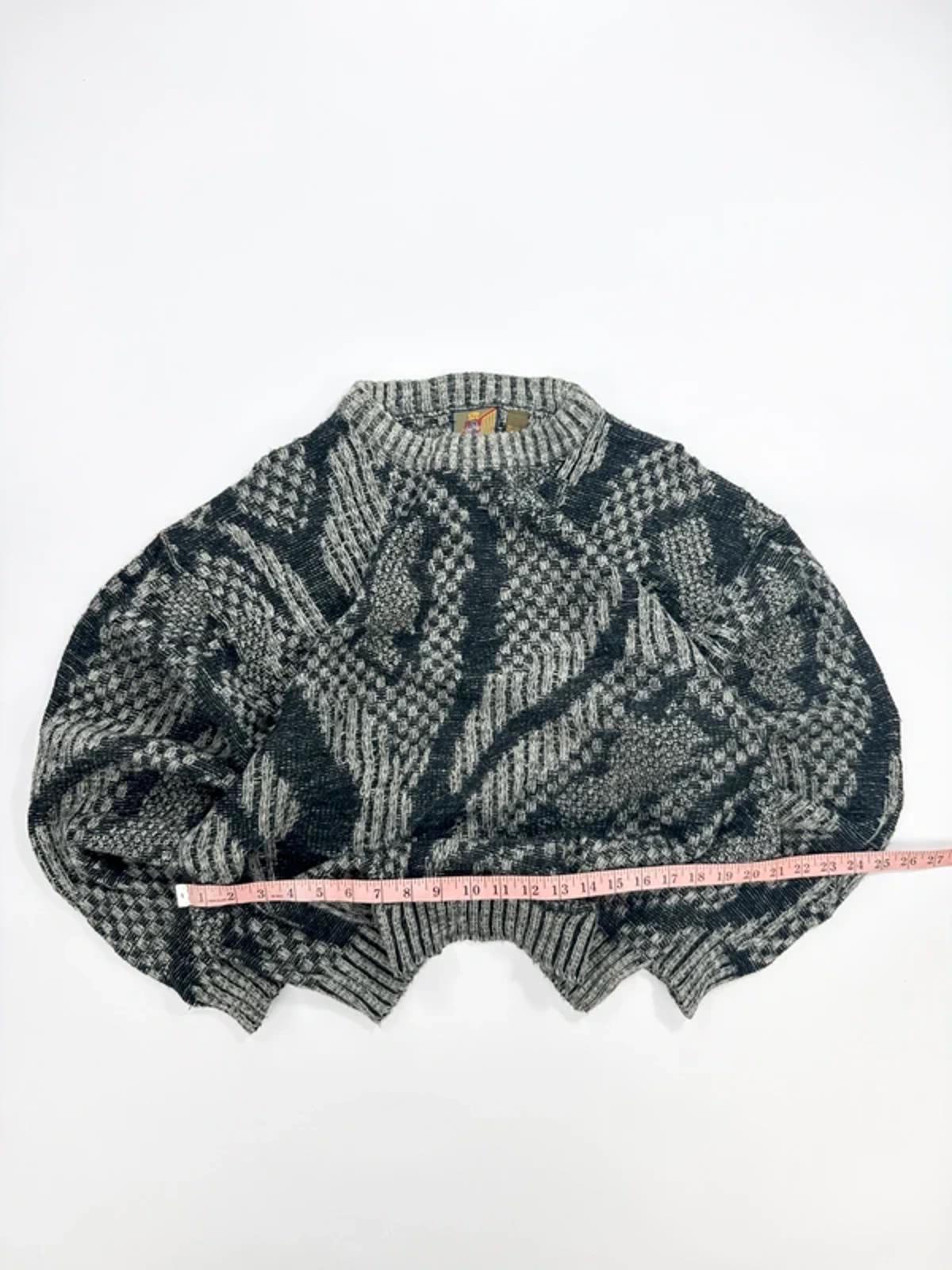 Vintage Abstract Knit Sweater Grey Black Pattern