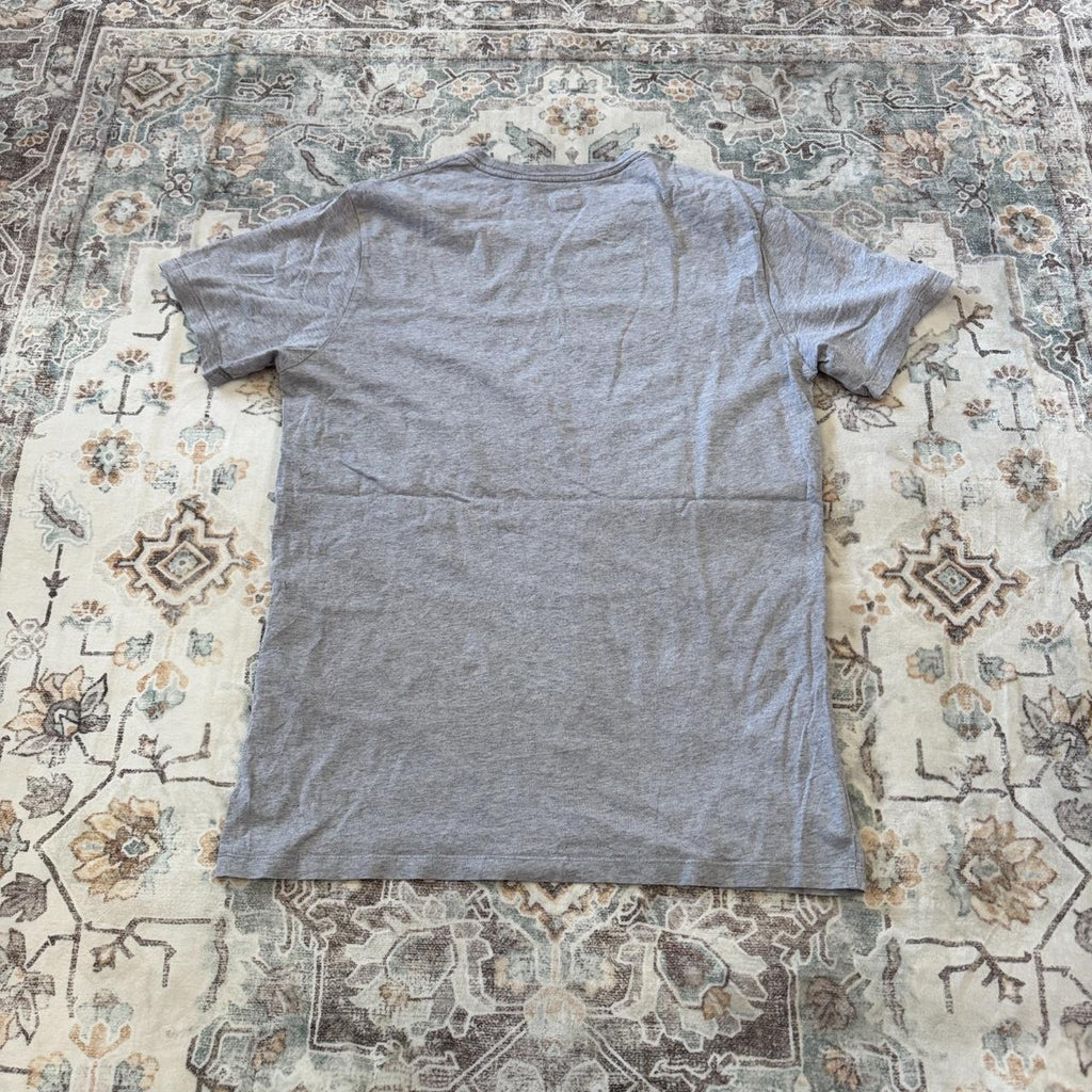 Levi’s Gray T-Shirt Size M