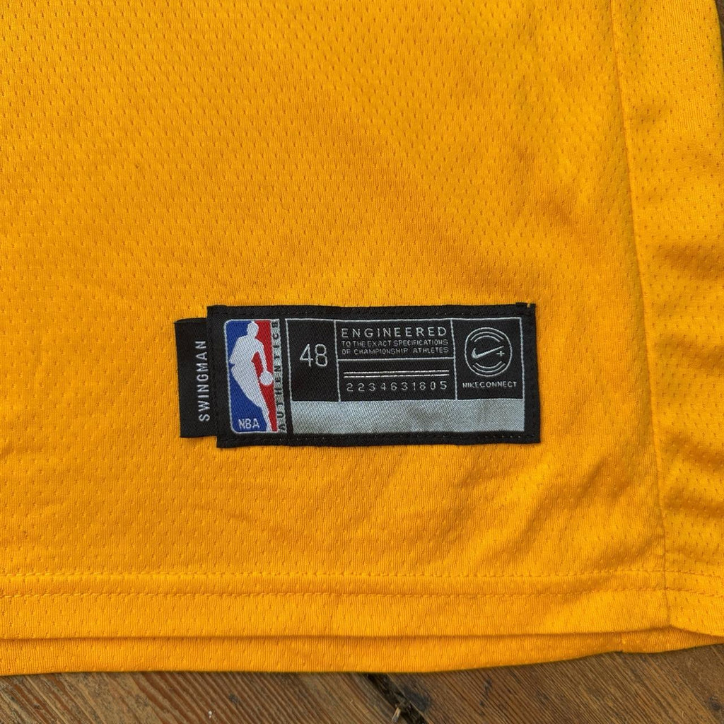 Nike NBA LeBron James Lakers Jersey in Yellow