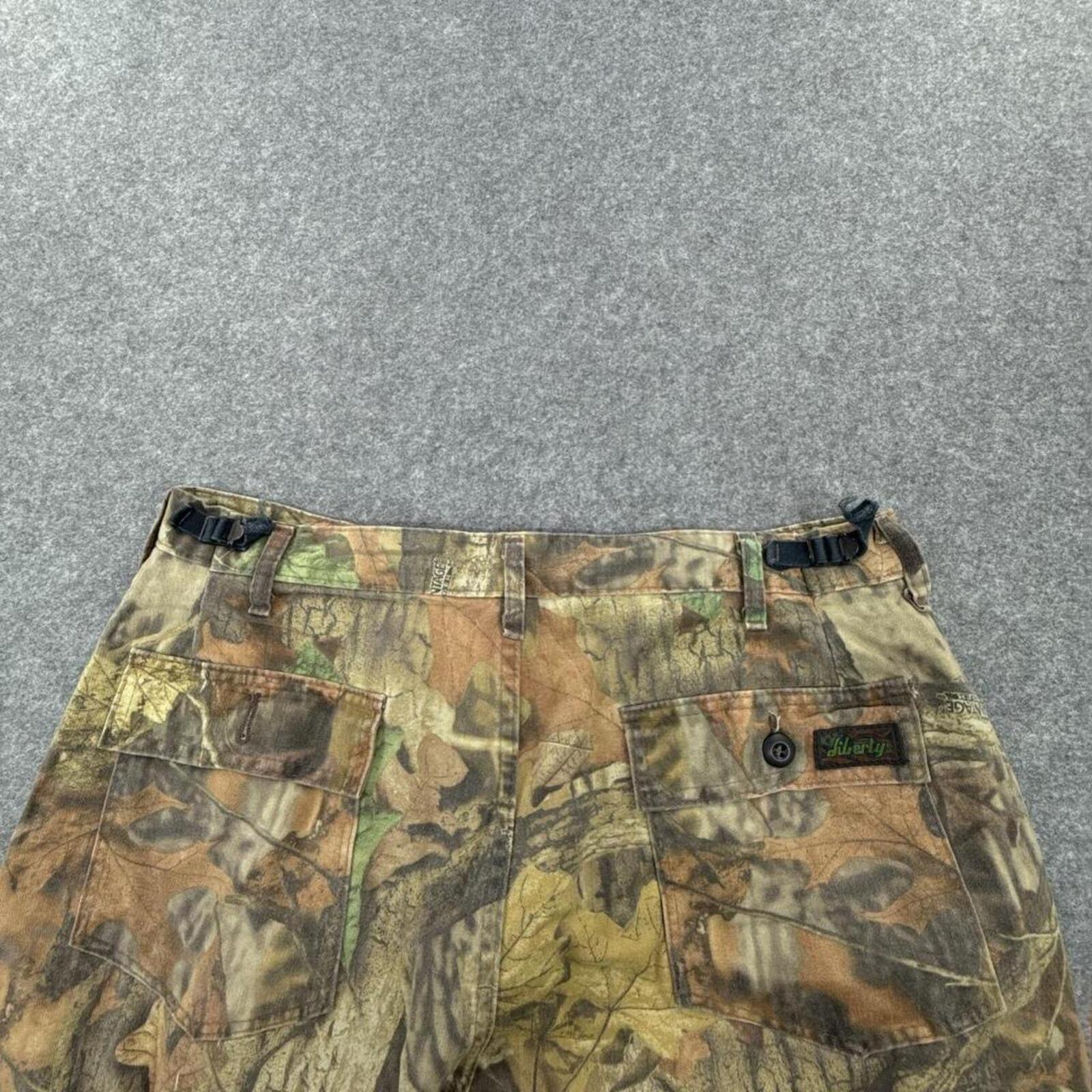 Realtree style camo cargo pants with adjustable drawstrings #camouflage #outdoor