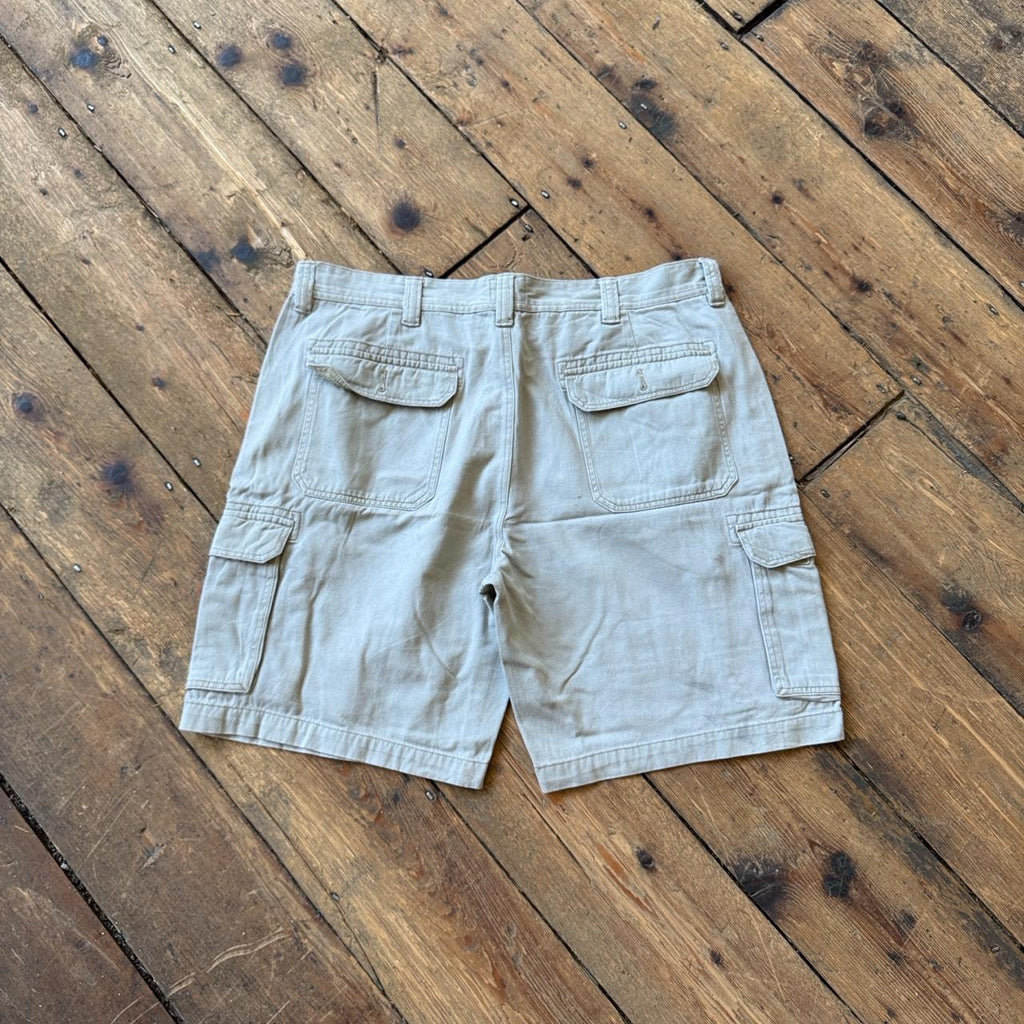 St. John’s Bay Cargo Shorts in Light Gray W40