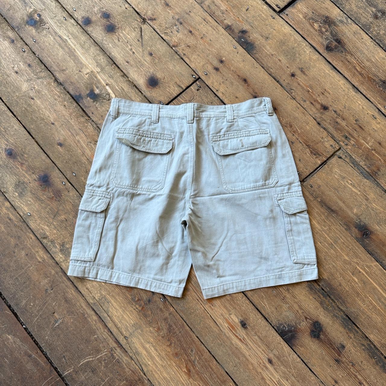 St. John’s Bay Cargo Shorts in Light Gray W40