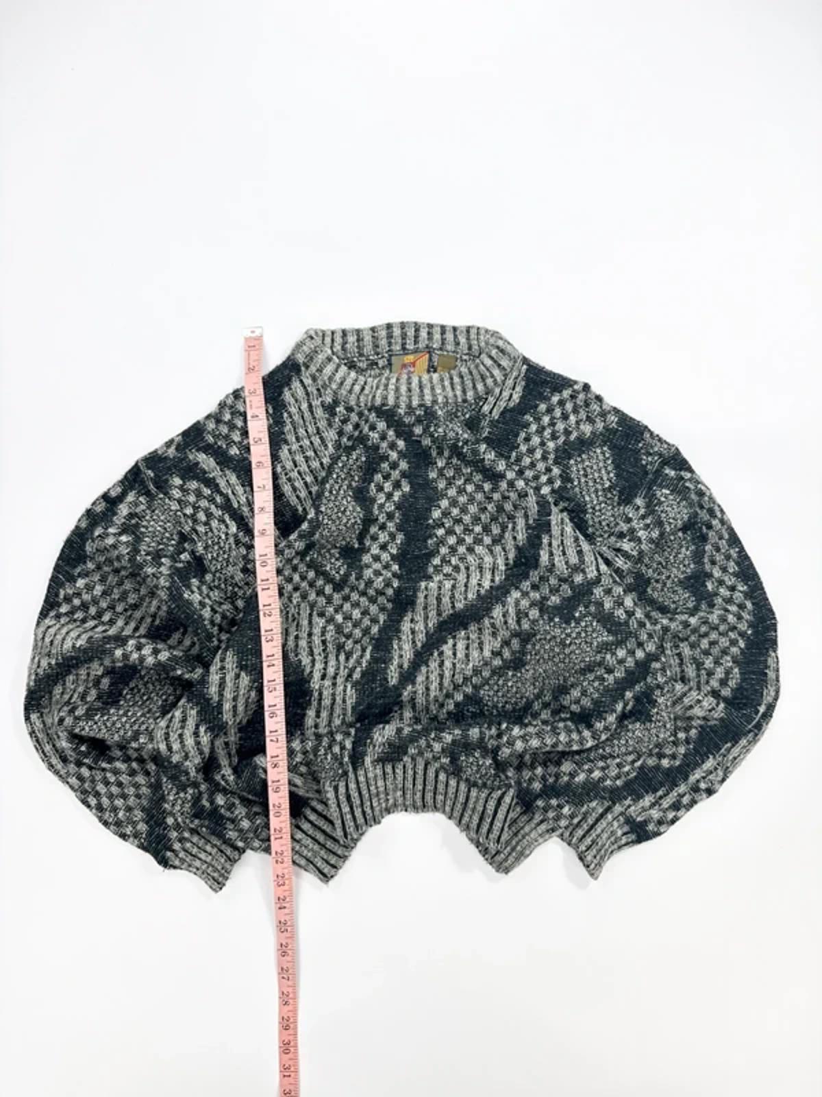 Vintage Abstract Knit Sweater Grey Black Pattern