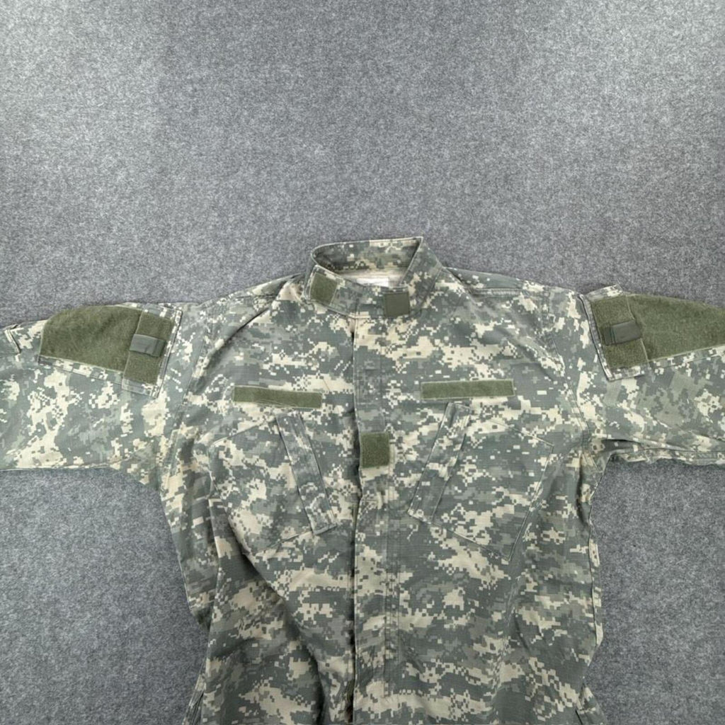 Khaki and green camo army jacket #camouflage