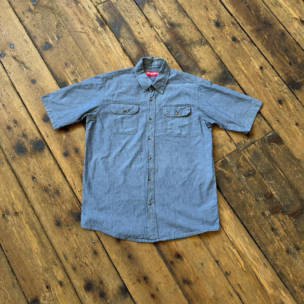 Wrangler Denim Blue Button-up Short with Front Pockets