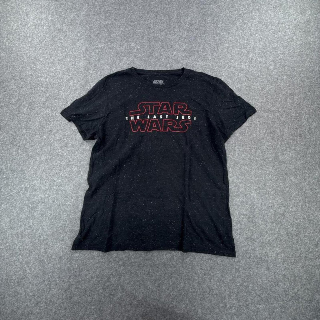 Black and red Star Wars Last Jedi T-shirt #StarWars #TheLastJedi