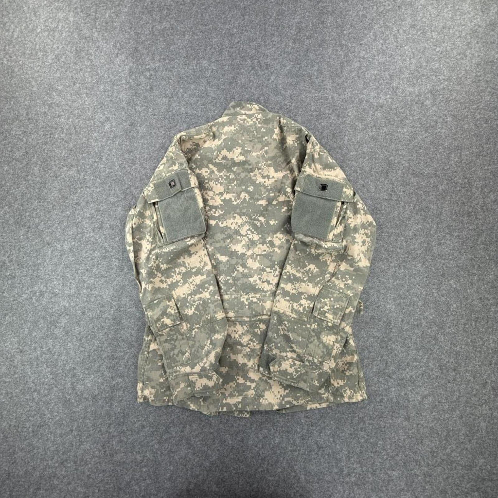 Camo military jacket #militaryinspired