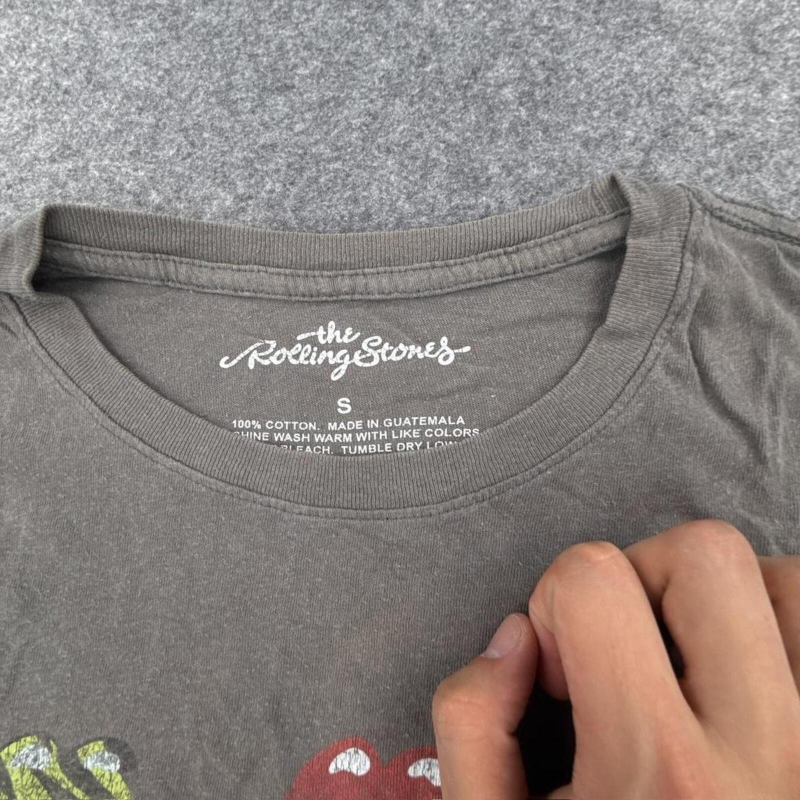 Grey Rolling Stones T-shirt