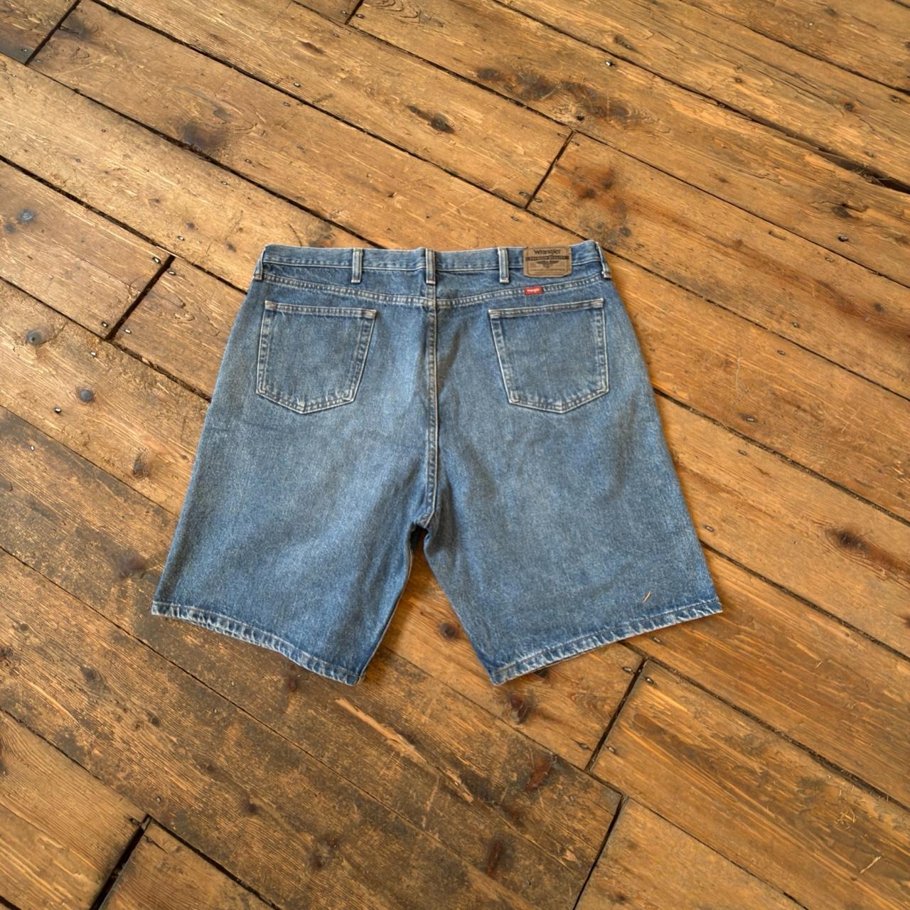 Wrangler Medium Wash Denim Shorts W40