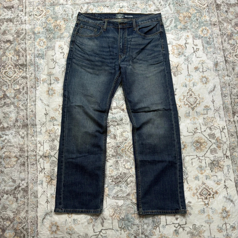 Levi’s Signature Relaxed Fit Dark Wash Jeans W36