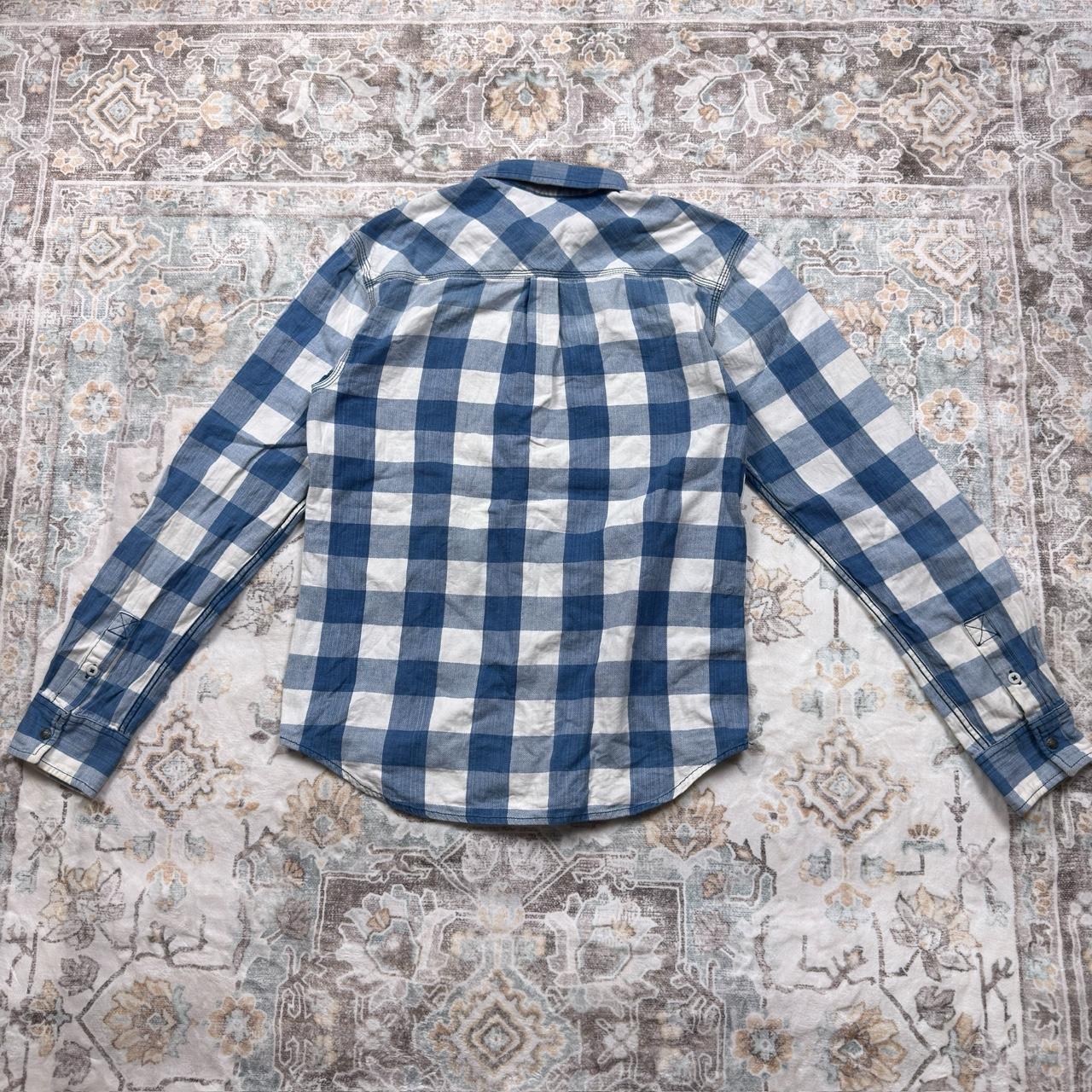 Tommy Hilfiger Plaid Long-sleeved Button-up Shirt in Blue and White Size M