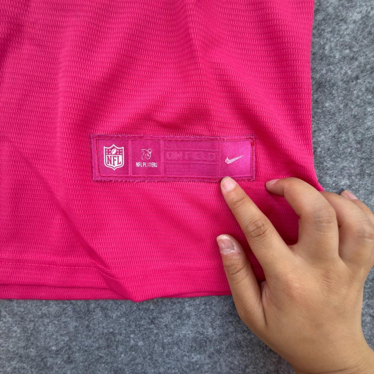 Nike Women’s NFL Eagles ERTZ Jersey in Pink
