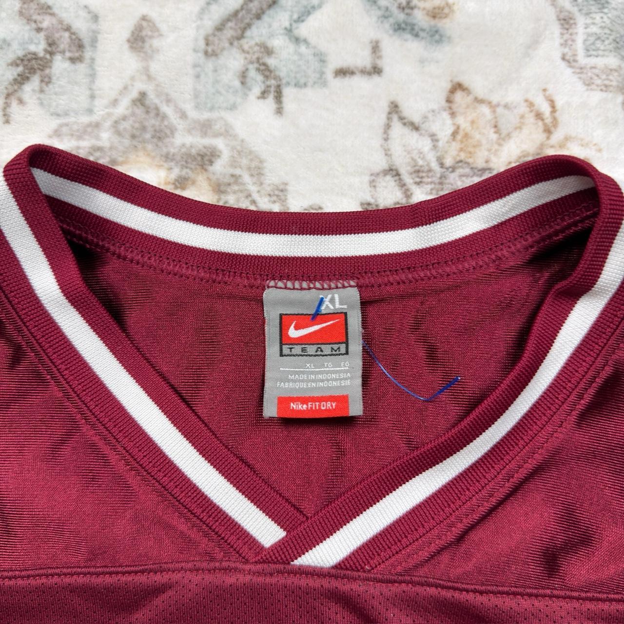 Nike Fit Dry Cropped Jersey in Burgundy Size XL