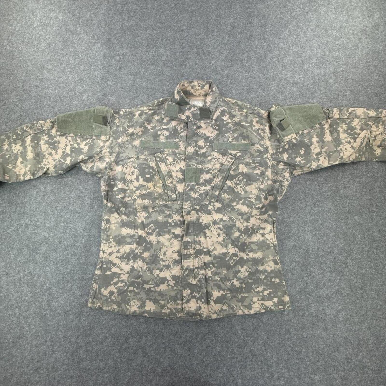 Khaki and green camouflage military jacket #militaryinspired