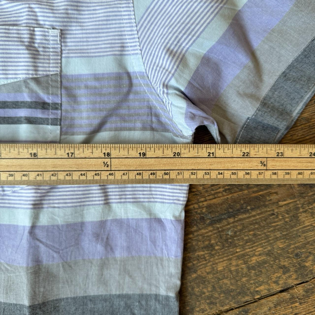 Levi's Striped Button-up Shirt Size M