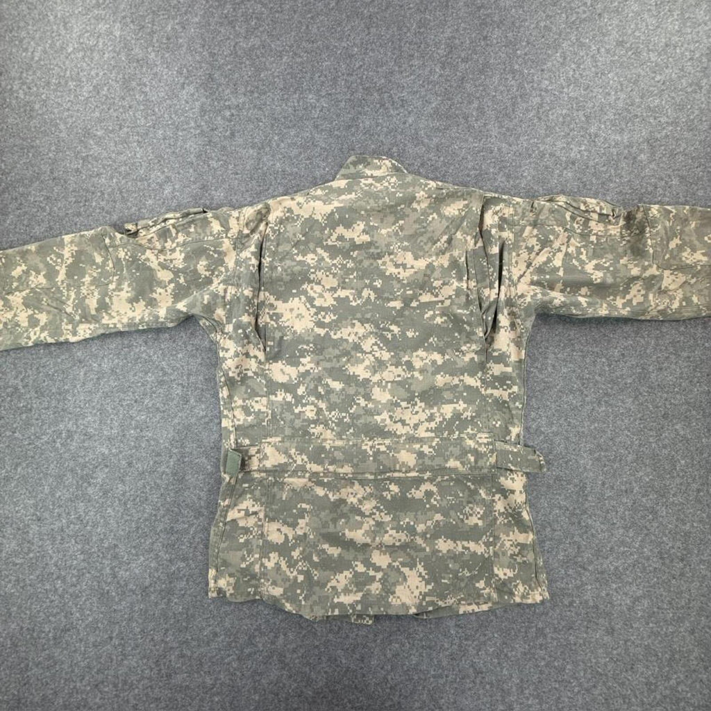 Camo military jacket #militaryinspired