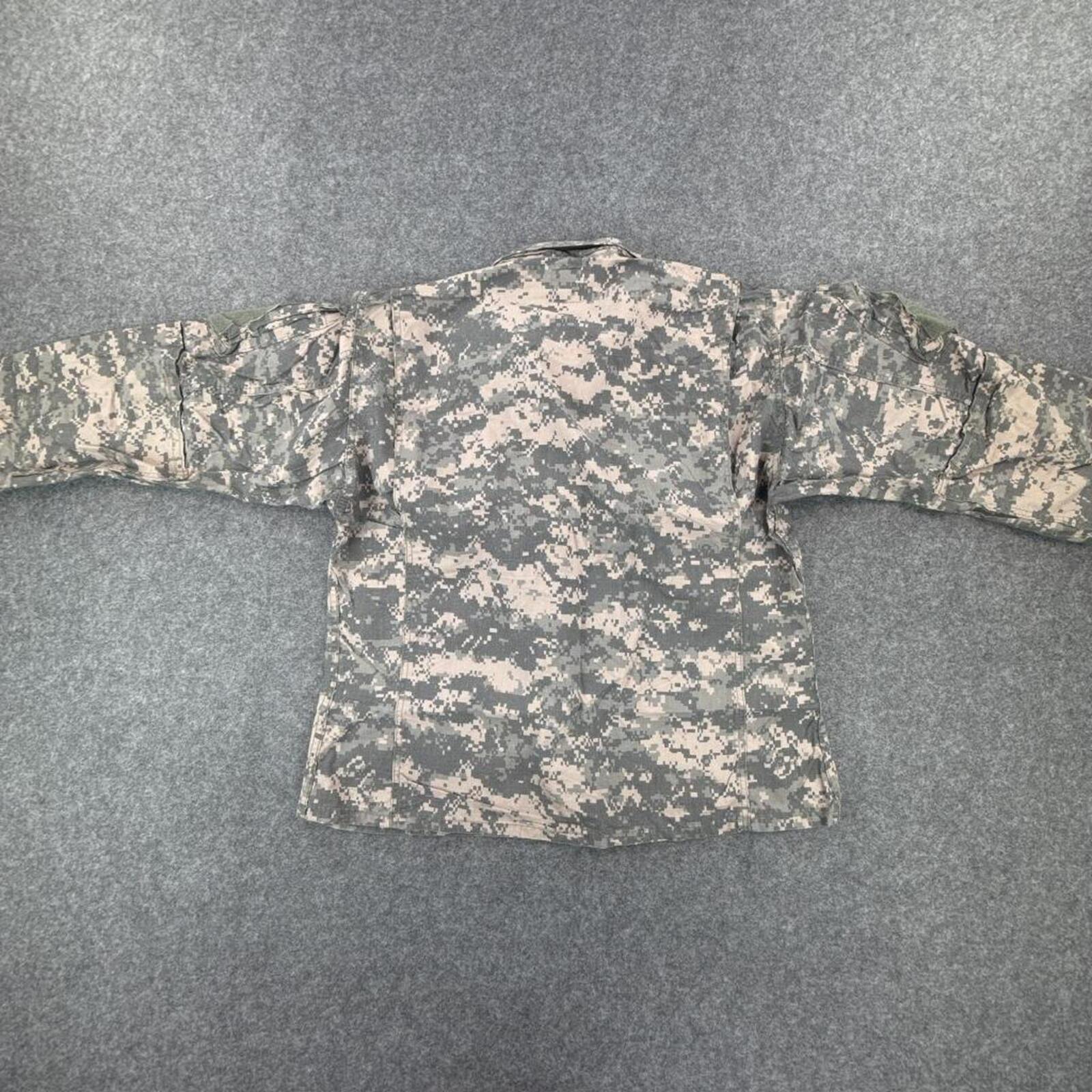 Camo utility jacket with adjustable sleeves #utilitychic