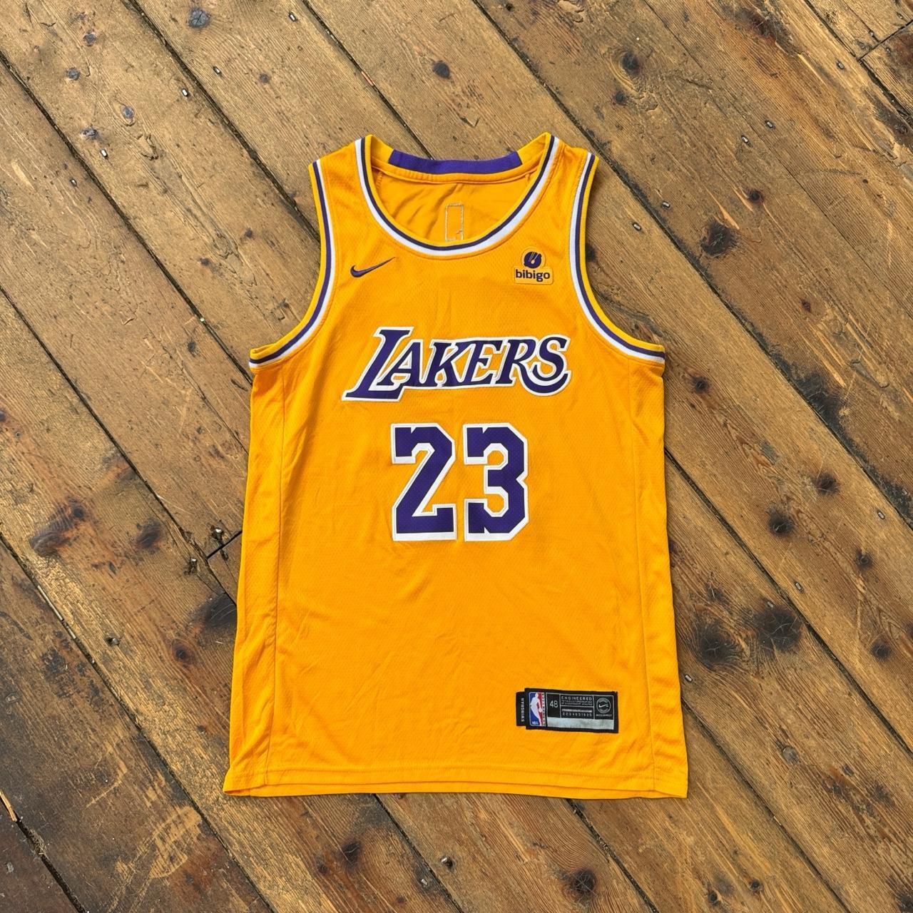 Nike NBA LeBron James Lakers Jersey in Yellow