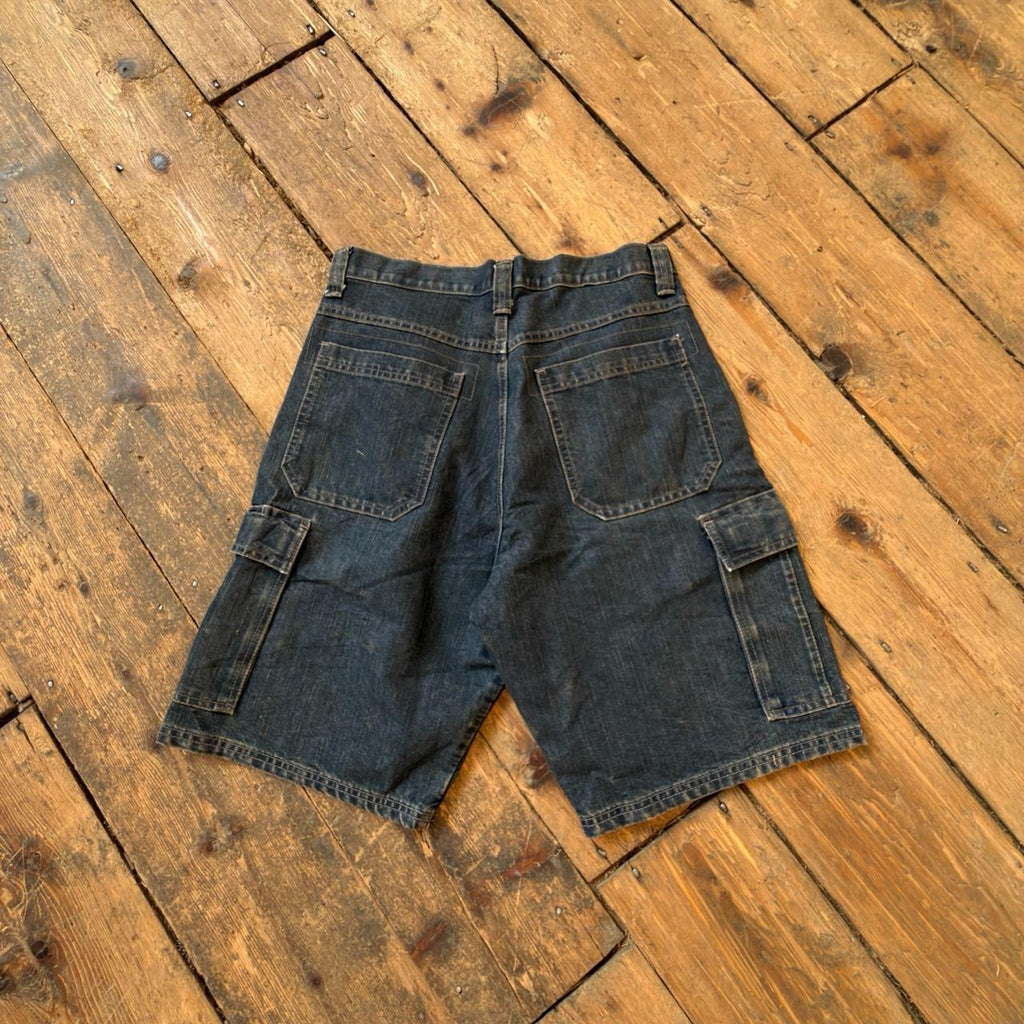 Wrangler Dark Wash Denim Cargo Shorts W30