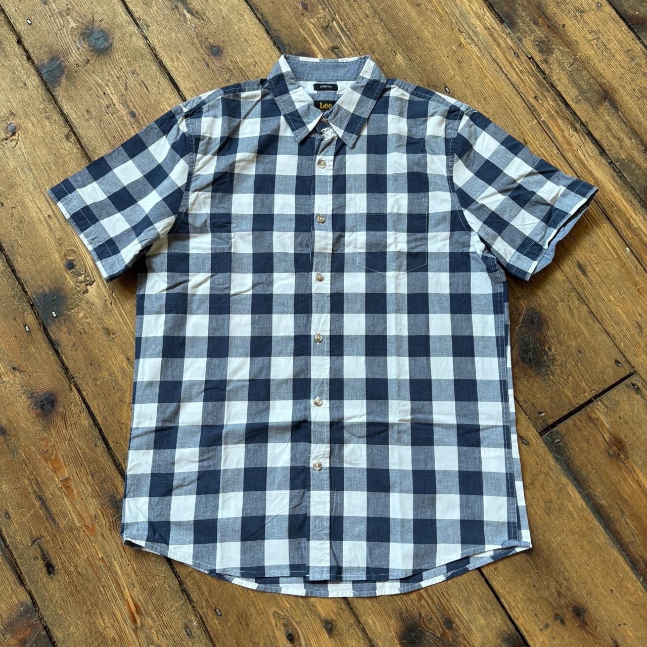 Lee Regular Fit Navy and White Gingham Short-sleeved Button-up Shirt Size M