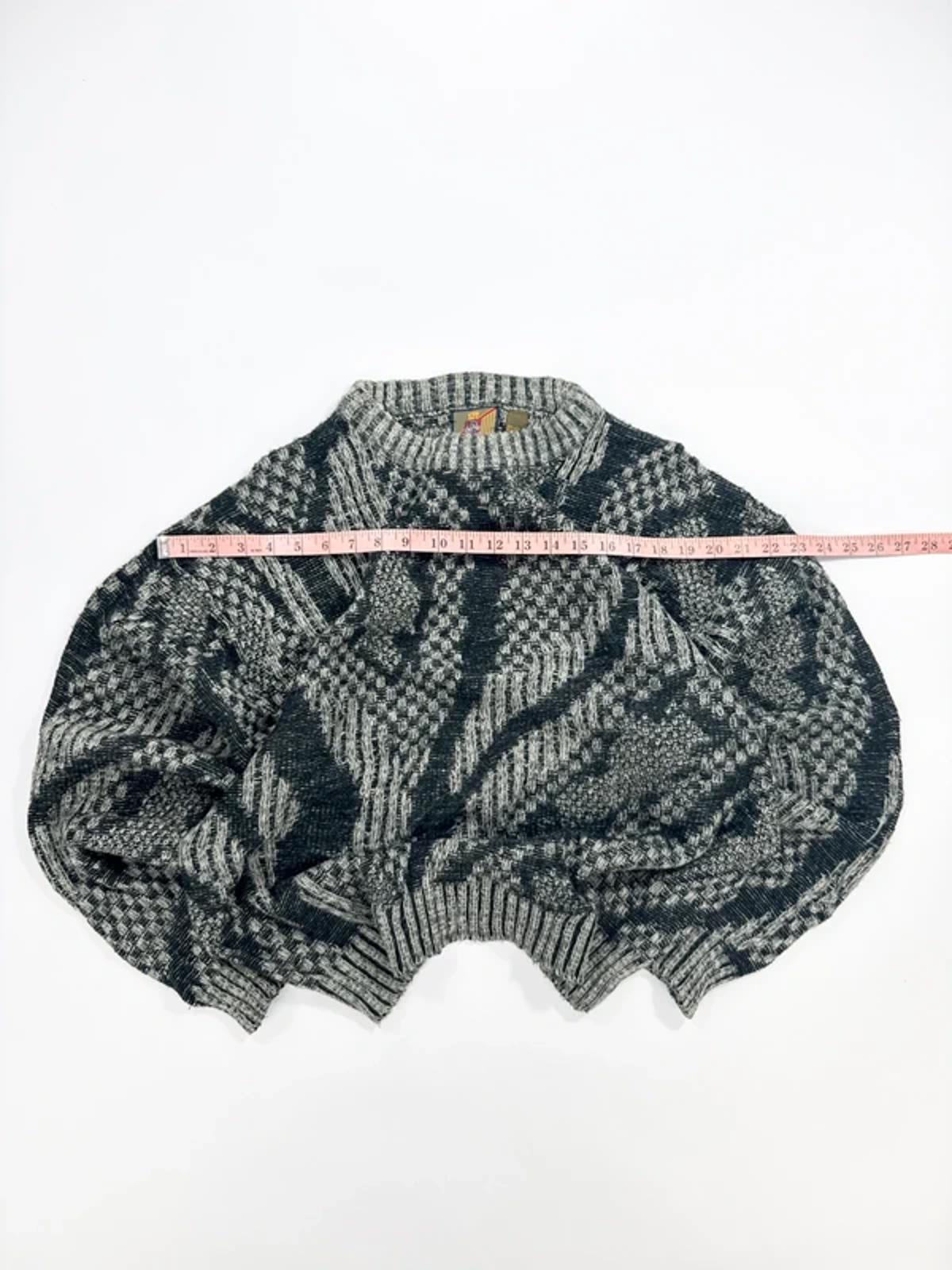 Vintage Abstract Knit Sweater Grey Black Pattern
