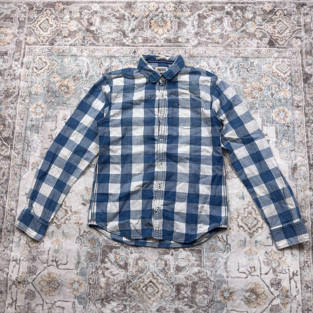 Tommy Hilfiger Plaid Long-sleeved Button-up Shirt in Blue and White Size M