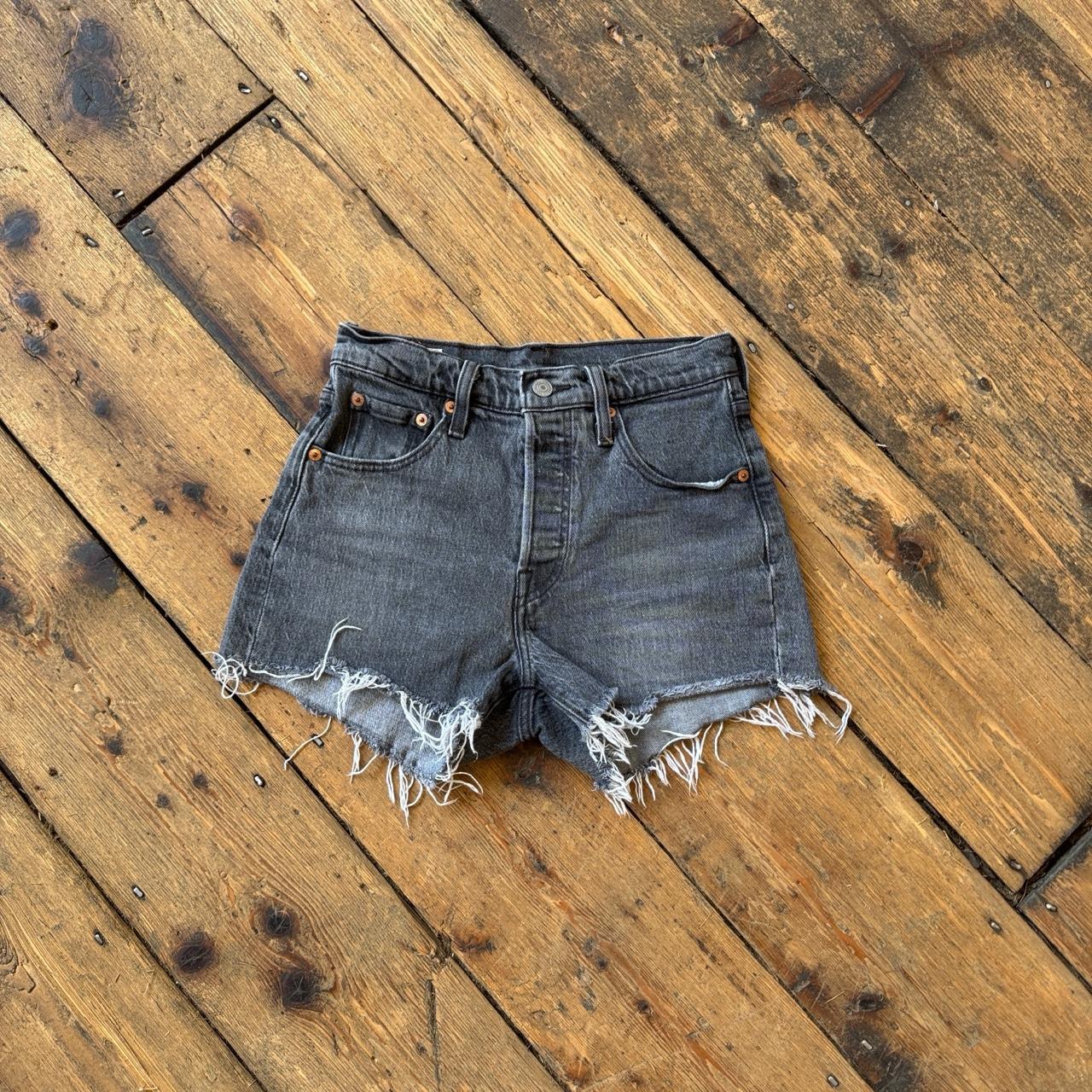 Levi's 501 Women’s Frayed Hem Denim Booty Shorts in Washed Black W24