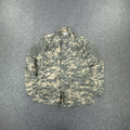 Khaki and green camo jacket with multiple pockets #camouflage