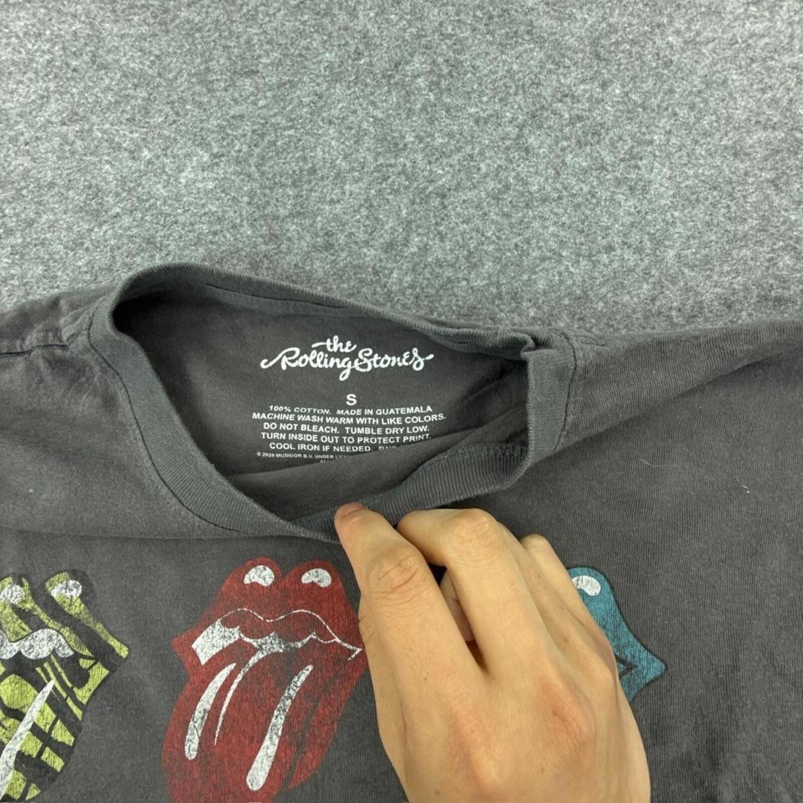 Grey Rolling Stones T-shirt