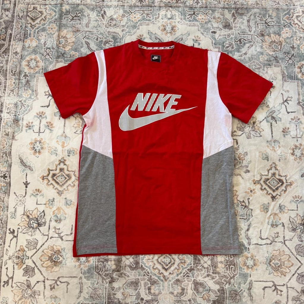 Nike Red T-Shirt Size L
