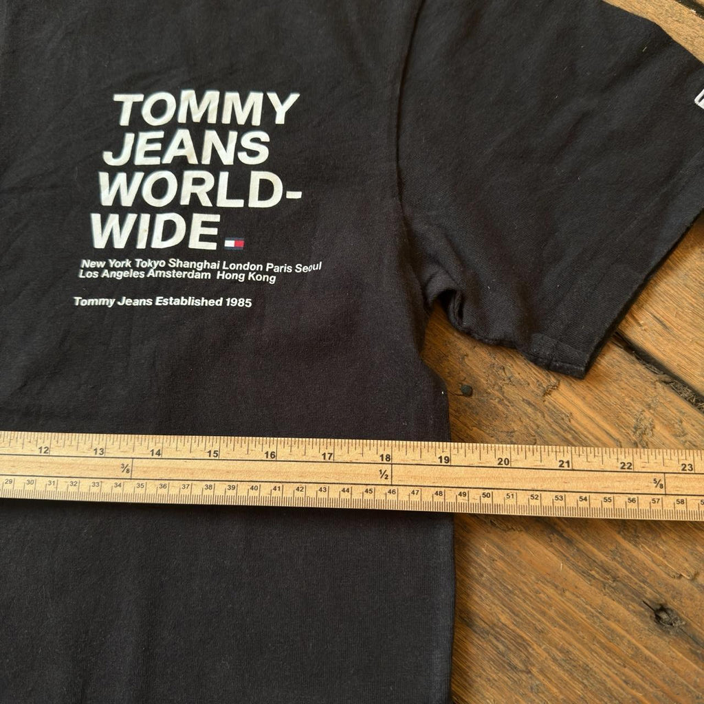 Tommy Hilfiger Black Worldwide T-Shirt Size S