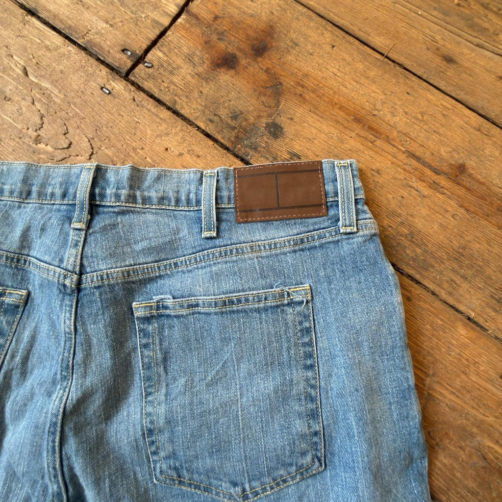 Tommy Hilfiger Light Wash Jeans W37