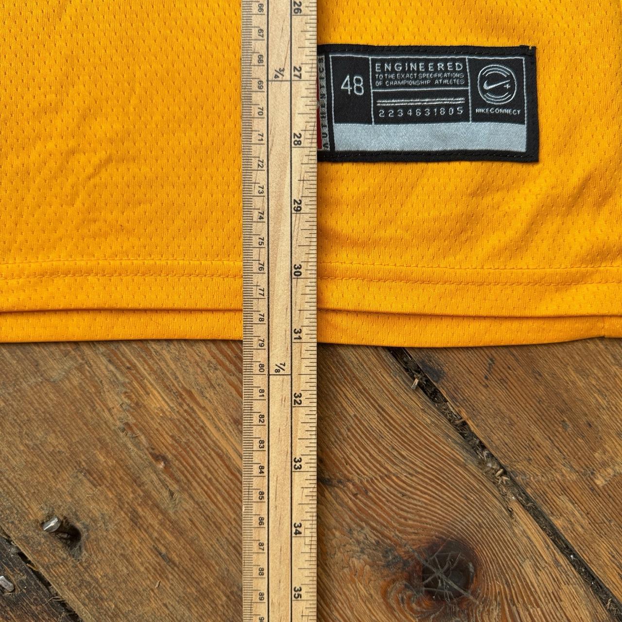 Nike NBA LeBron James Lakers Jersey in Yellow