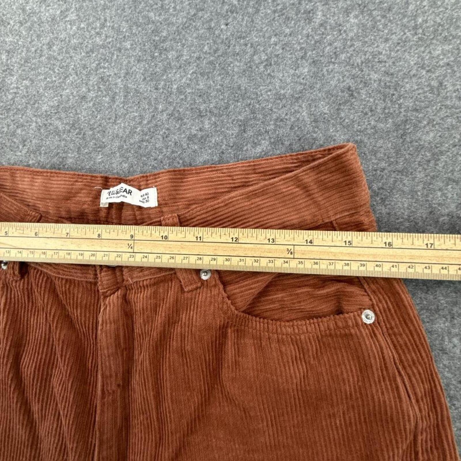 Brown corduroy straight leg trousers #corduroytrousers