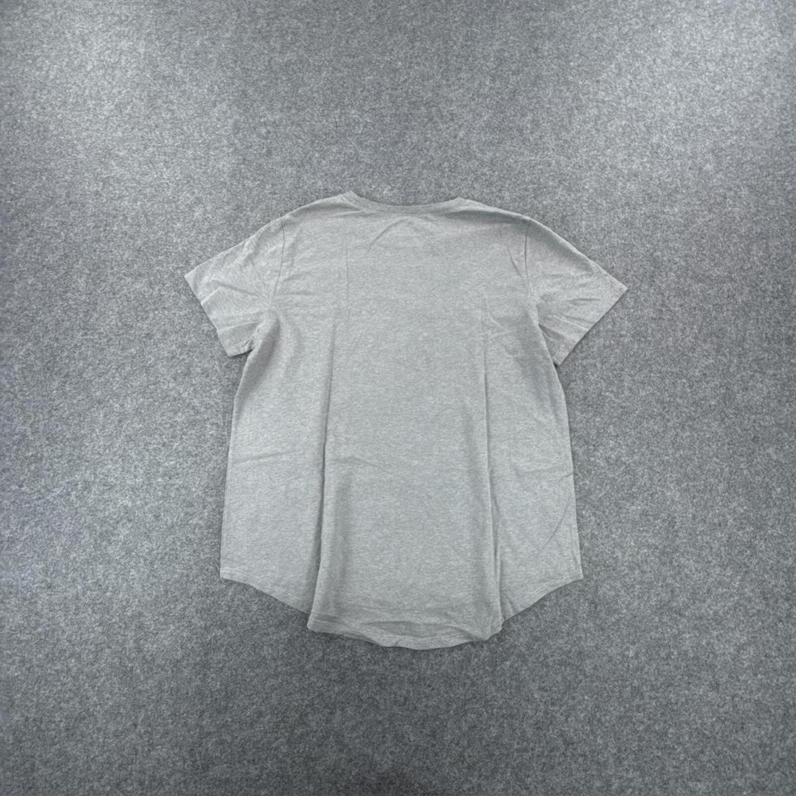 Grey Stranger Things tee #StrangerThings