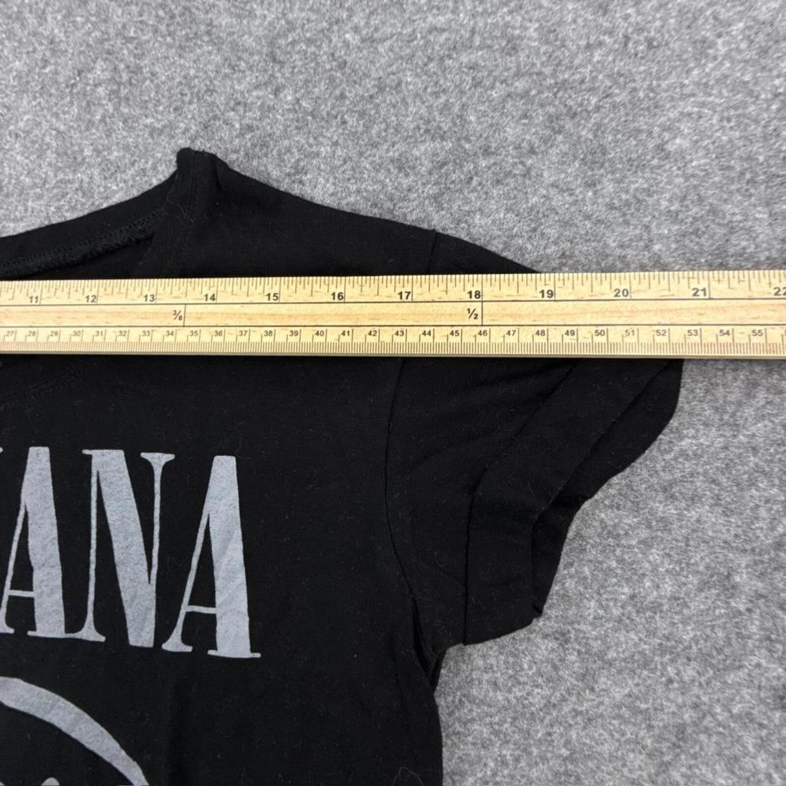 Black and white Nirvana band tee #grunge