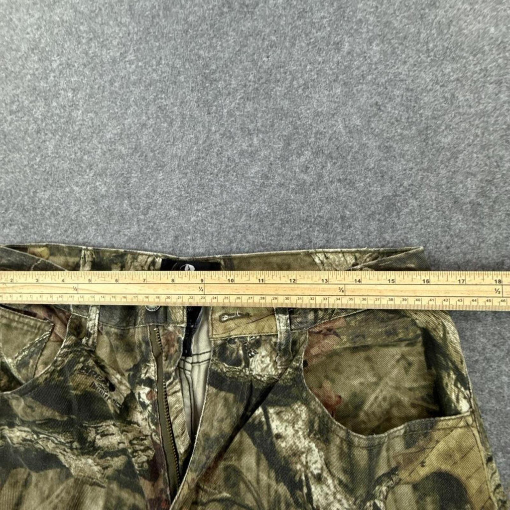 Mossy Oak camo pants with cargo pockets #camo