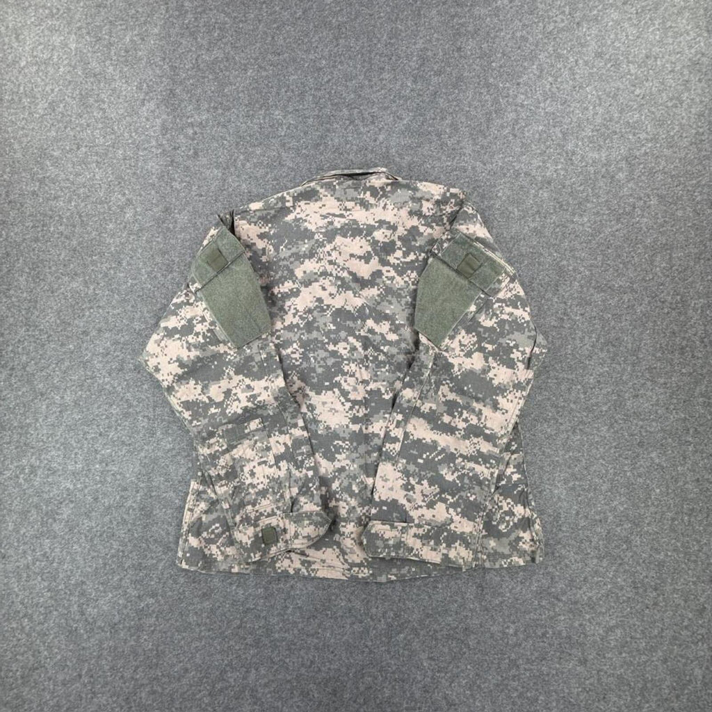 Camo utility jacket with adjustable sleeves #utilitychic