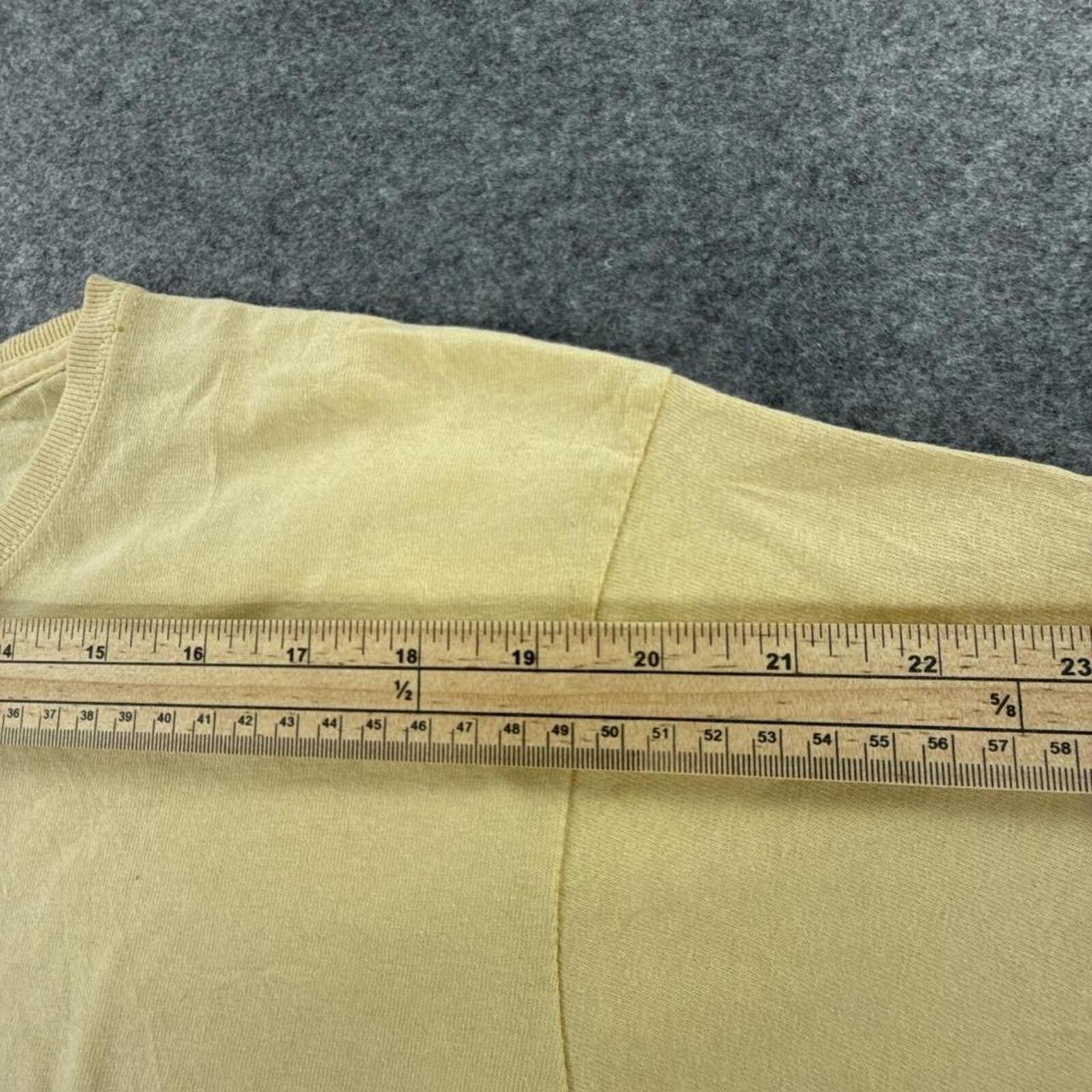 Yellow vintage 90s Giraffe graphic tee