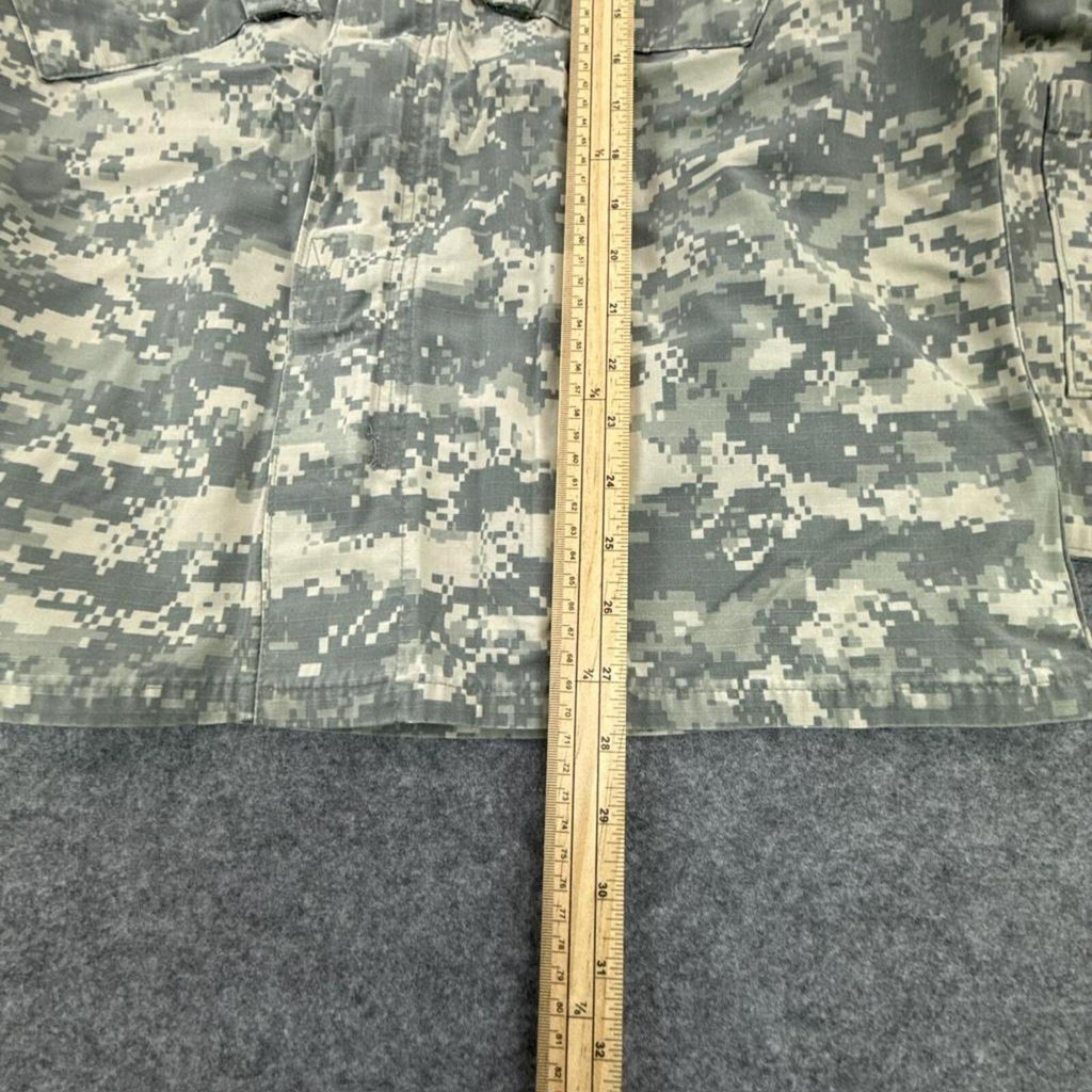 Army camo jacket with patches #militaryinspired