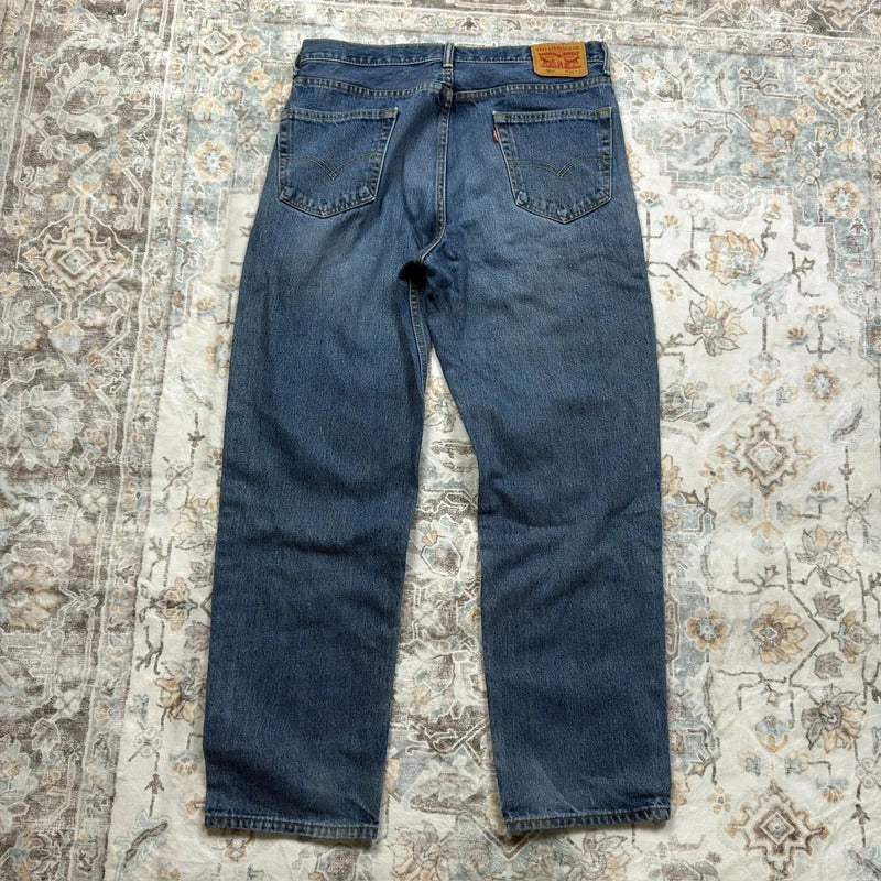 Levi’s 550 Jeans in Medium Wash W36 L32