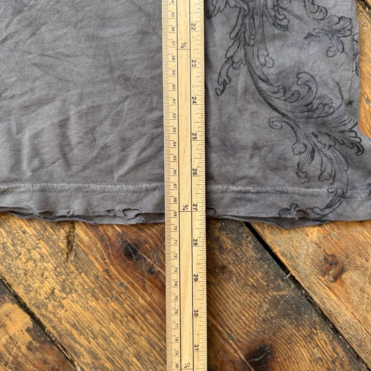 Affliction Cut-out Distressed Cross Graphic Tee in Gray Size S