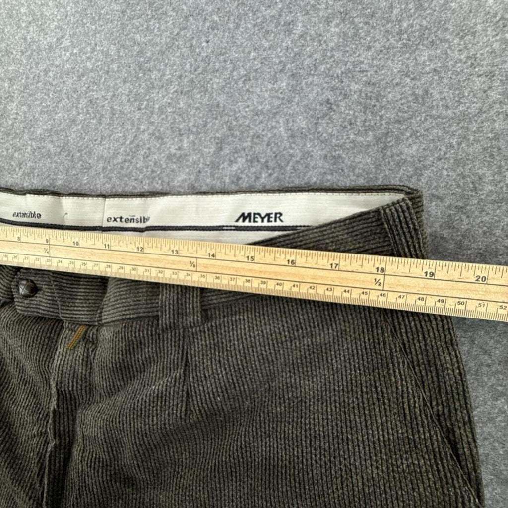 Meyer green corduroy pants #indie #skater