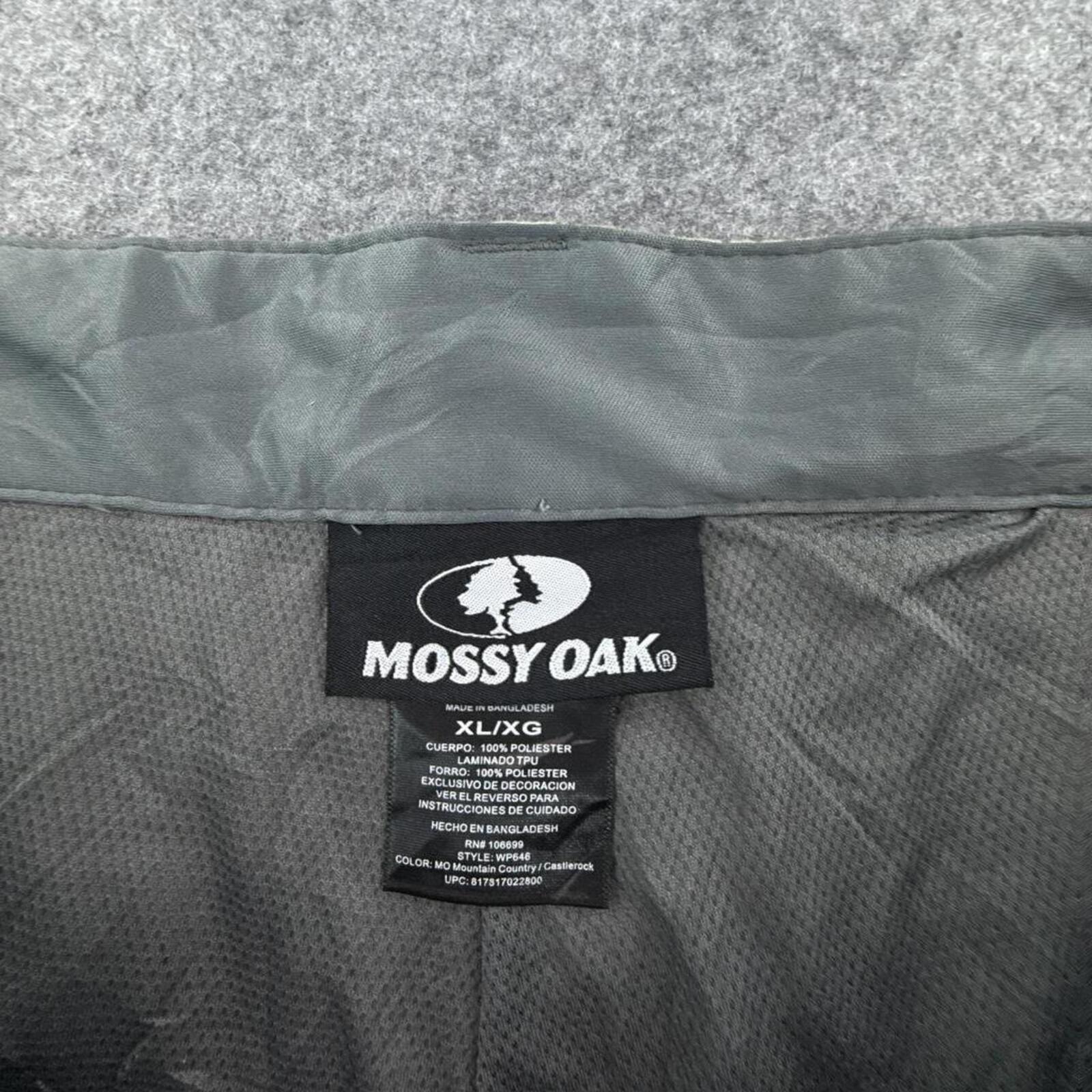 Green and grey Mossy Oak camo pants