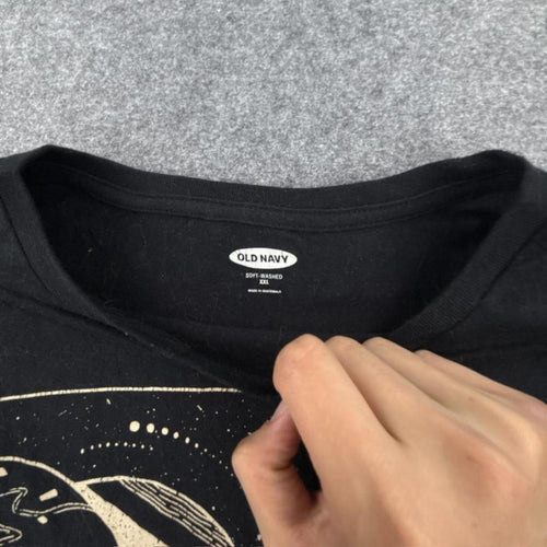 Black and white Old Navy space tee