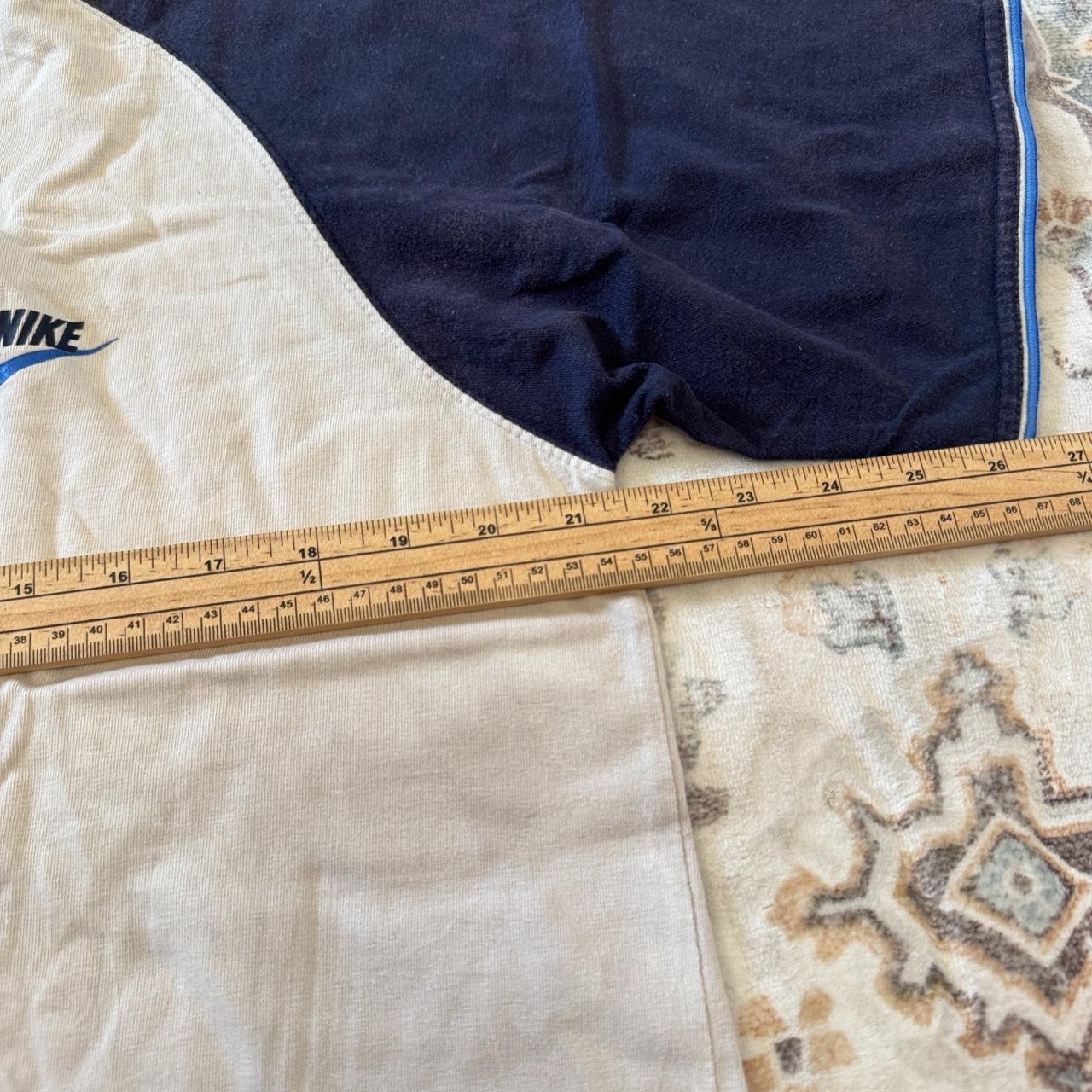 Nike Navy and Cream Vintage Style T-Shirt Size L