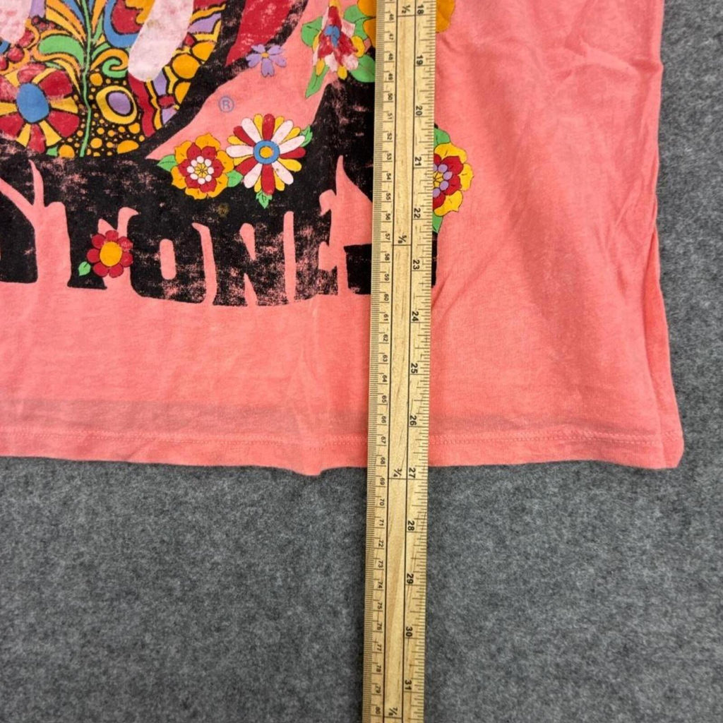 Pink Rolling Stones graphic tee #rocknroll