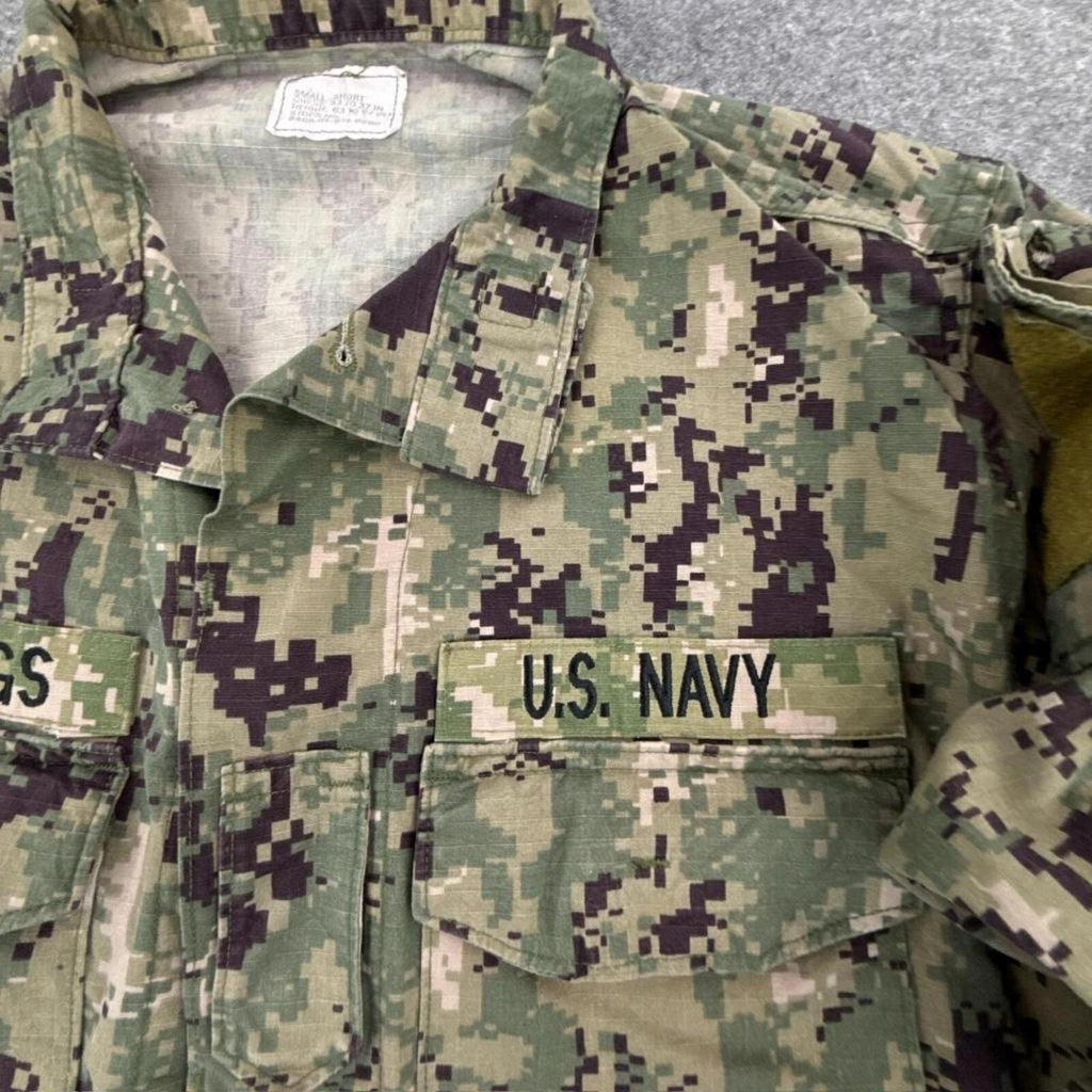 Navy camo jacket with patches #camouflage